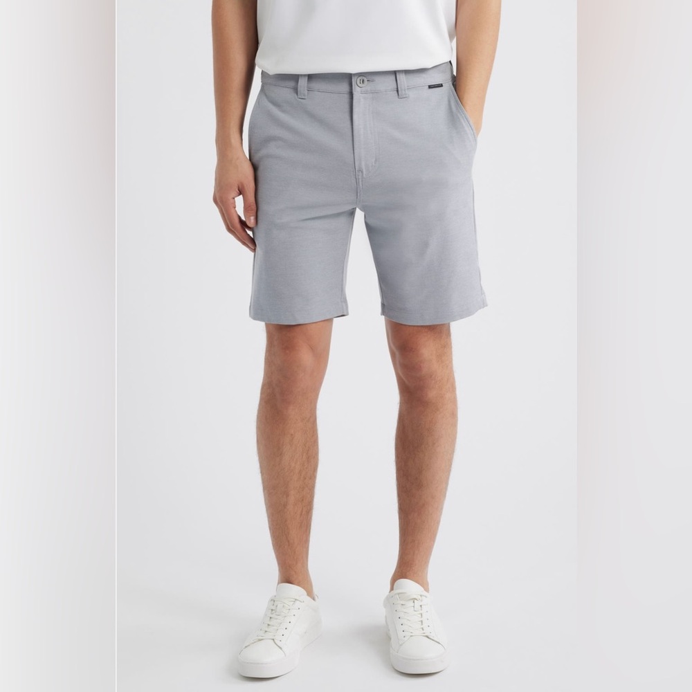 Travis Mathew Golf 9" Shorts size 34